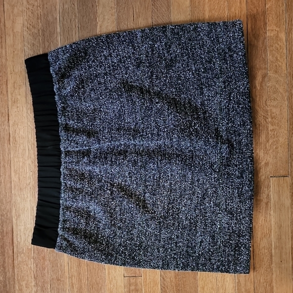 VINTAGE ANNE TAYLOR LOFT BRAND MULTIFUNCTIONAL MINI skirt size medium - Picture 6 of 10